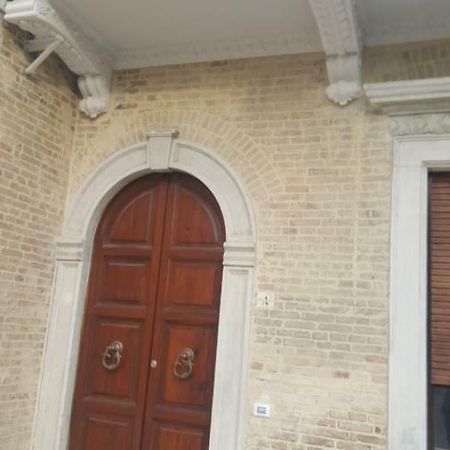 Betta'S Home Vasto Luaran gambar
